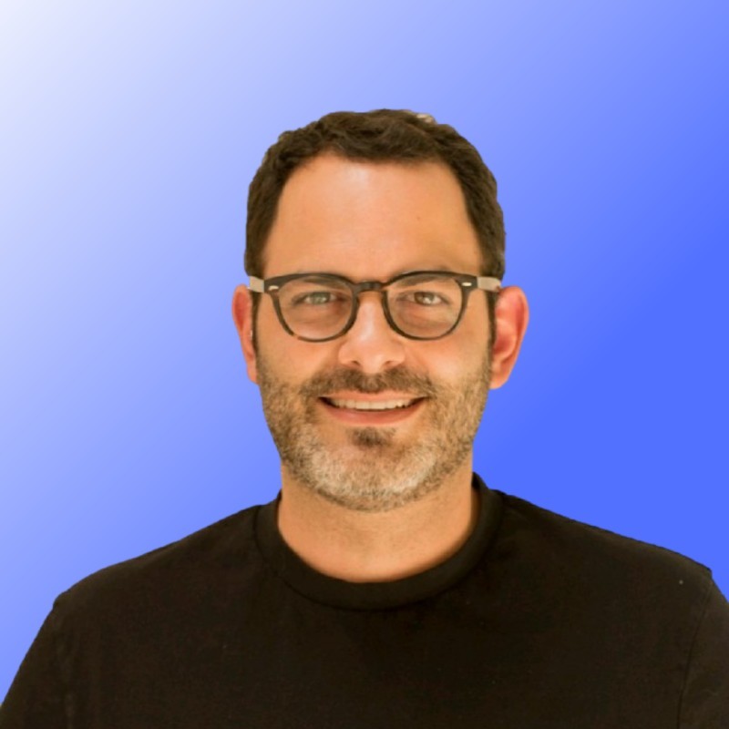 Portrait of Itai Varochik, Platform Maker and founder of TheCrest.ai